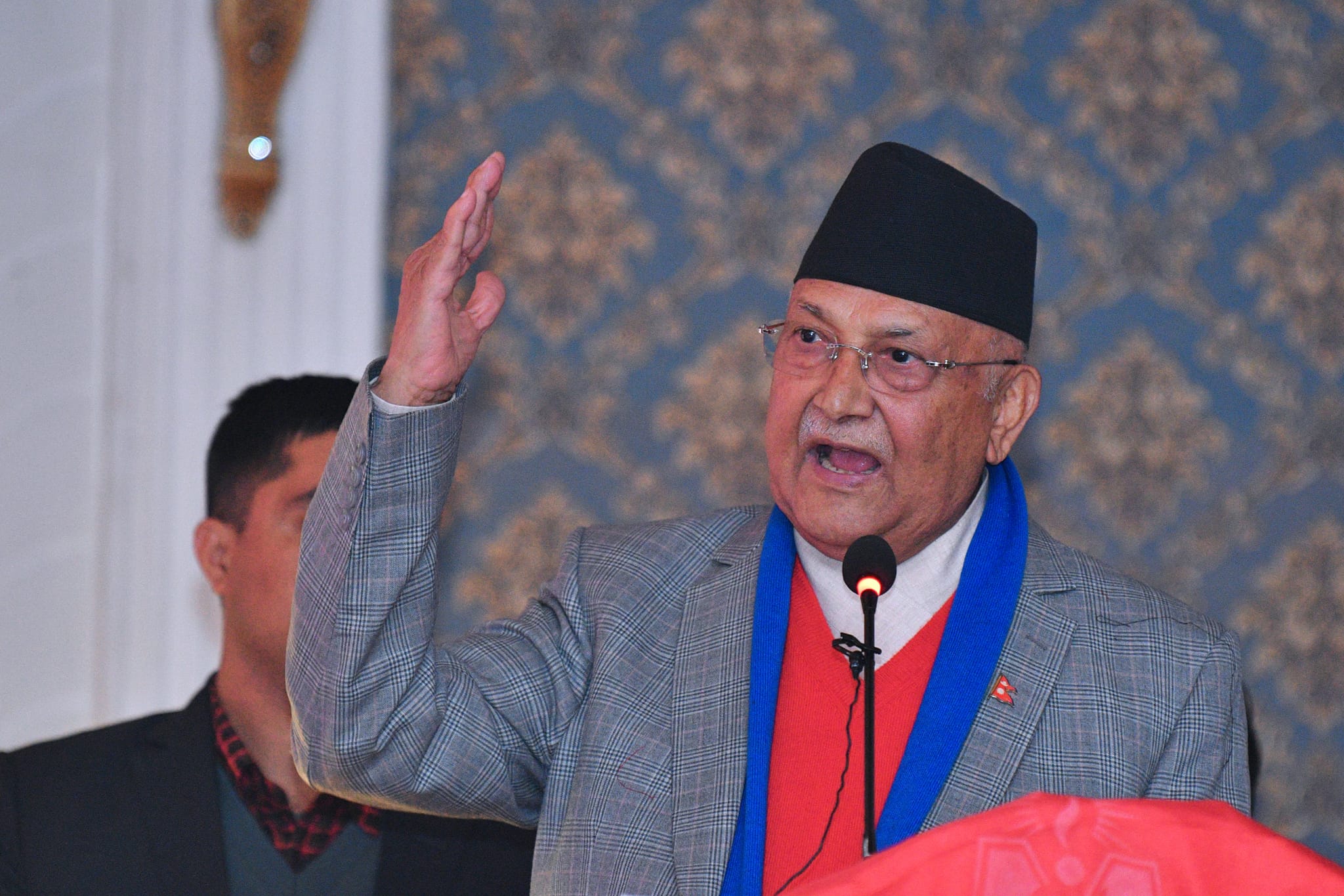 नेपालका खेलाडीहरुले अझ सफलता चुमुन : ओली