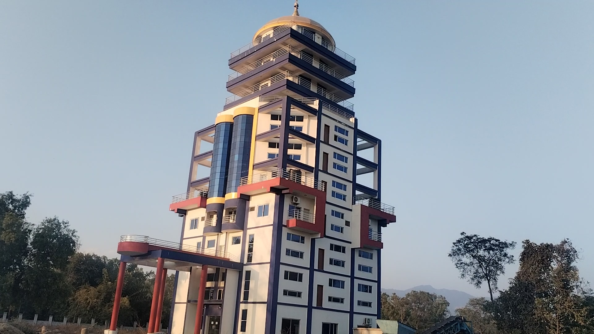 आकर्षणकाे केन्द्र बन्दै  शंकरनगर वन वाटिकाको तिलोत्तमा भ्यु टावर