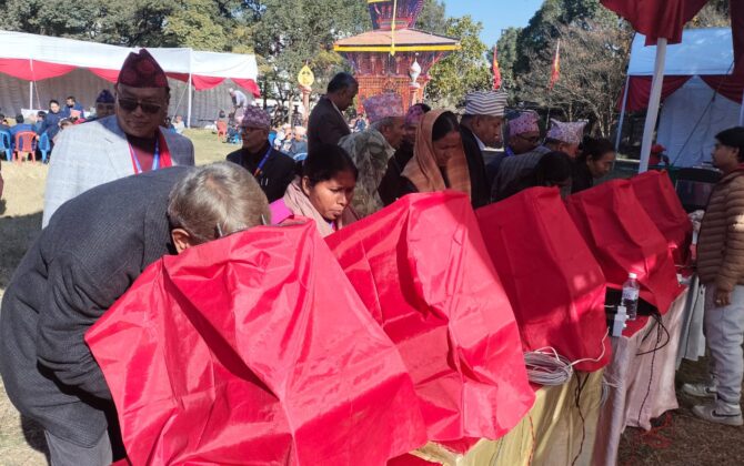एमालेको ११औ‍ँ महाधिवेशनः  काे लाेकप्रिय ? काे निर्लज्ज ?