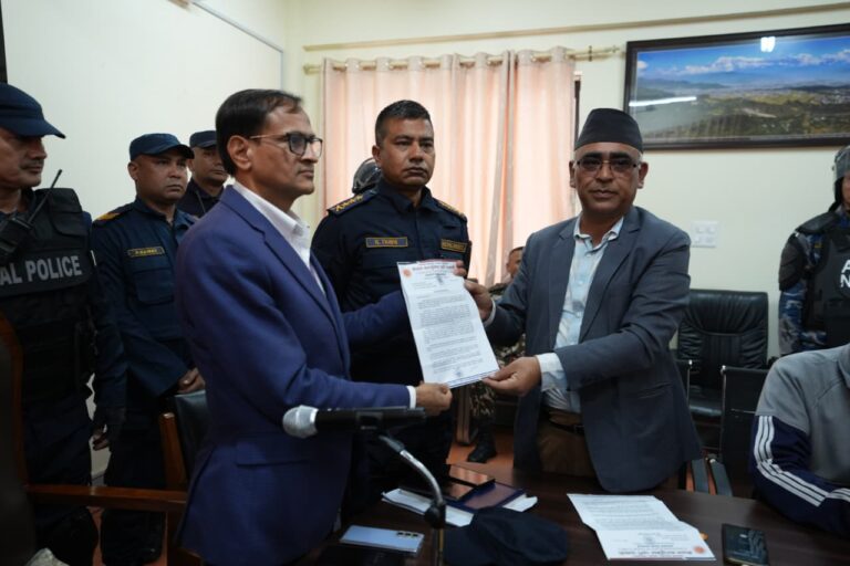 ओलीको रिहाइको माग गर्दै सबै जिल्लाामा एमालेद्वारा ज्ञापन