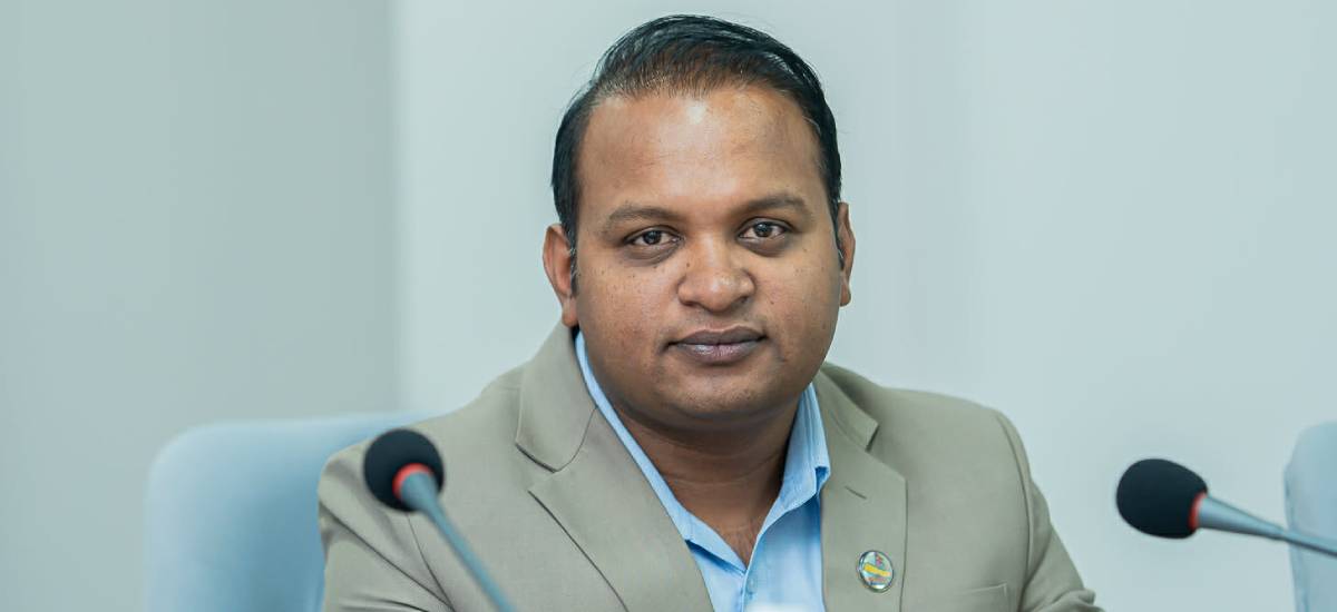 १३ दिनमै बर्खास्त भए मन्त्री दीपककुमार